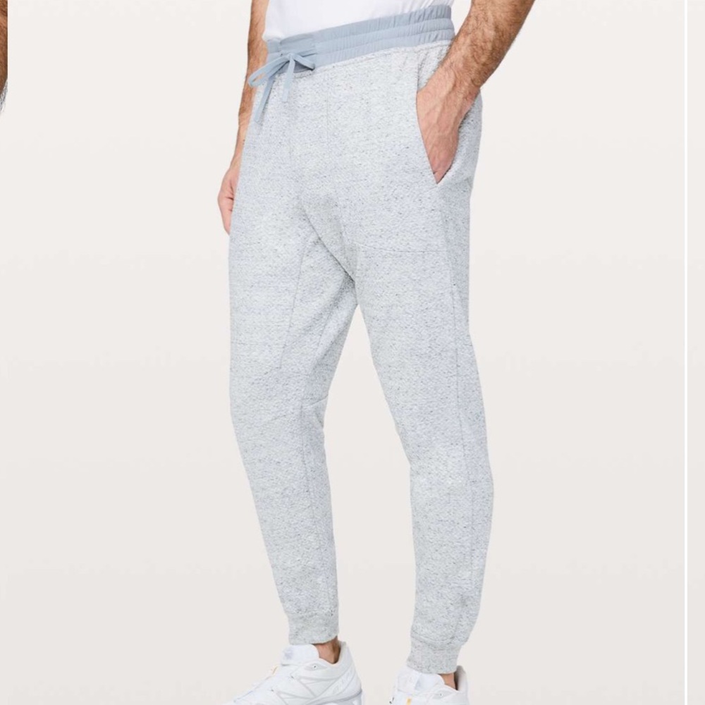 Lululemon At Ease Jogger Heathered Melody Light Grey / Black